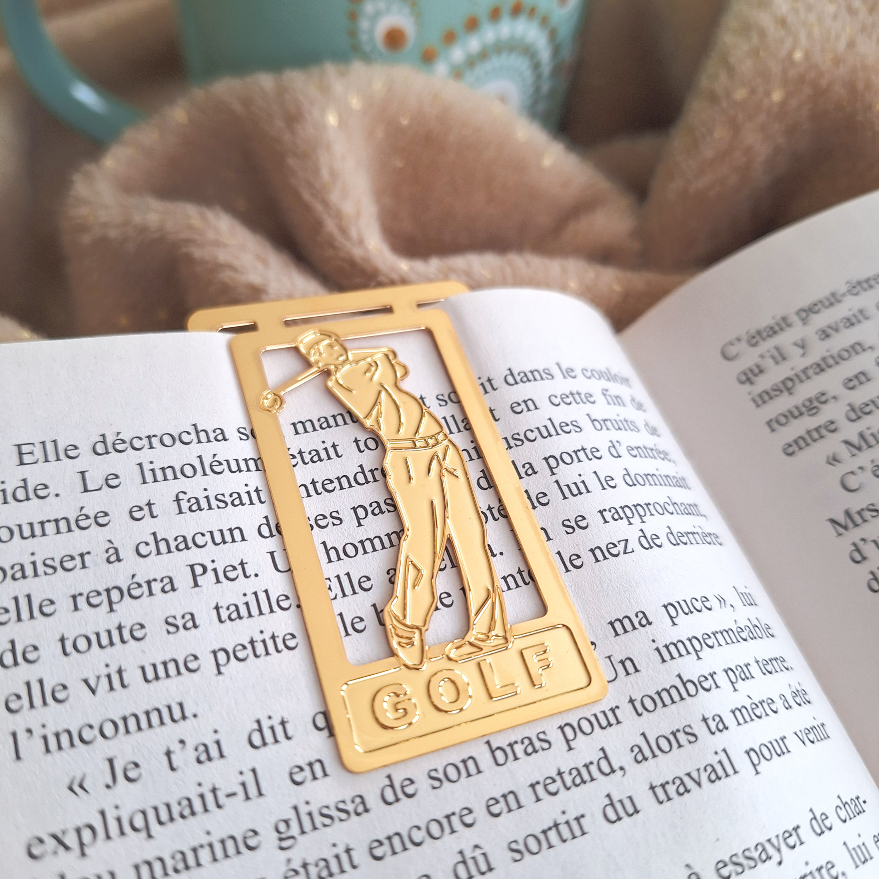 Flat Gold Golfer Bookmark