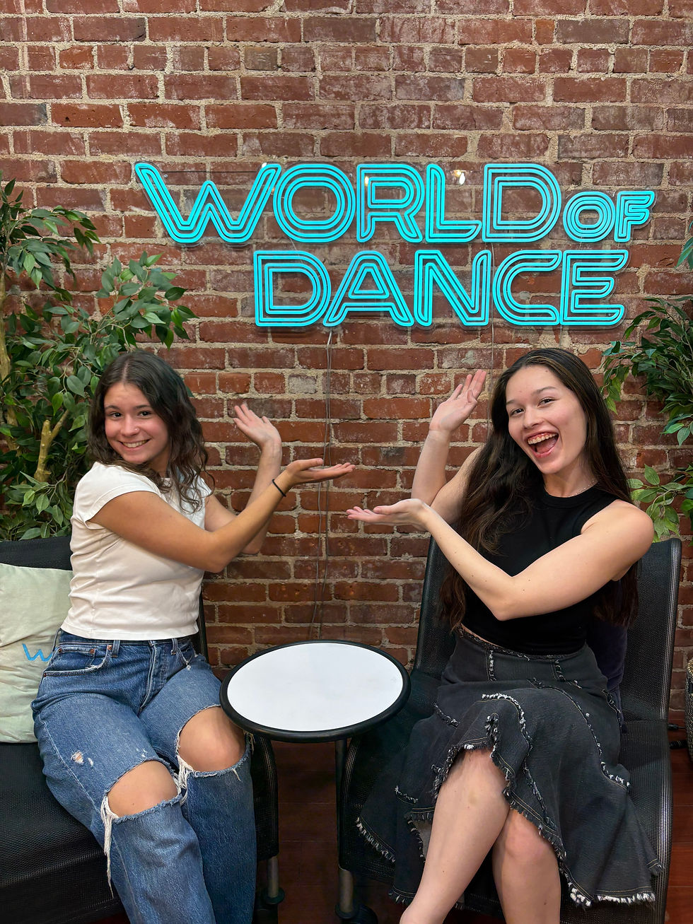 Photo courtesy of Marisa Lamas. This were the final minutes in the building at her internship! This is Marisa with her friend Amylaine Merena (Chapman ‘25). They started together and ended together :)