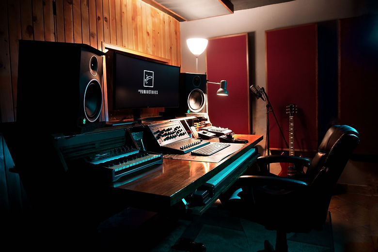 Los-Productores-Workstation.jpg