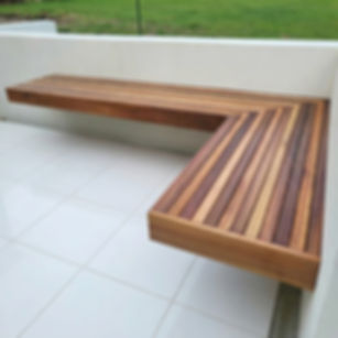 Premium Western Red Cedar Floating Corner Bench