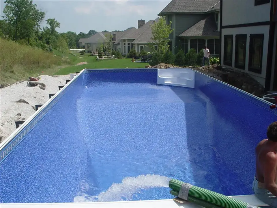 step7-fill_vinyl pool