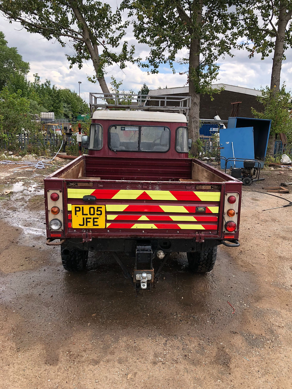 Thumbnail: Land Rover Defender 110 (2005) 2.5 TD5 Pick-Up 2dr (High capacity)