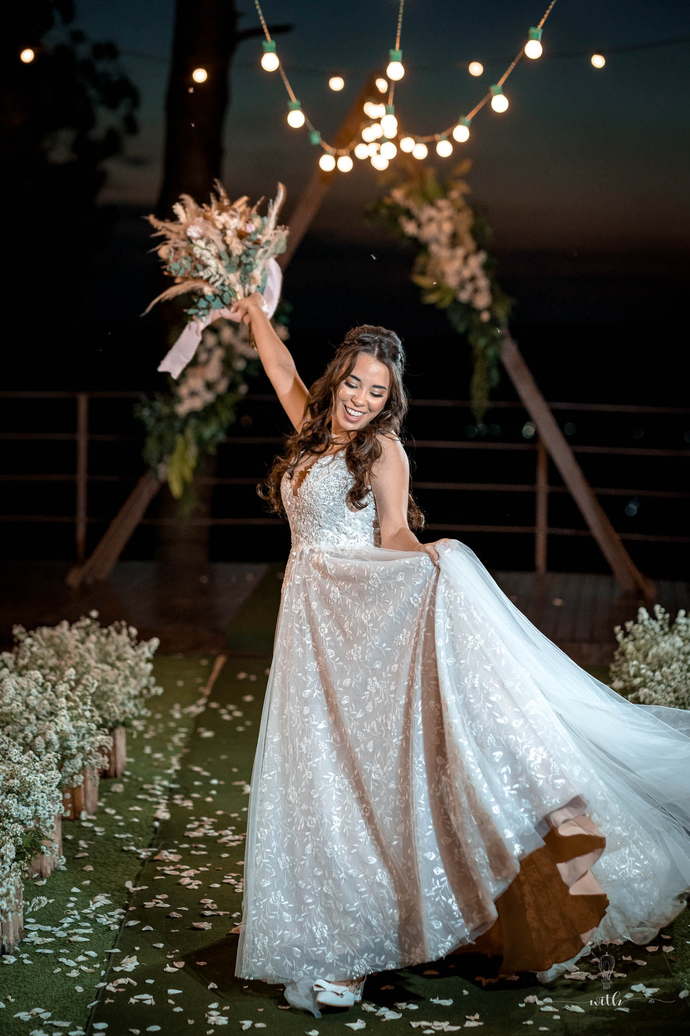 Vestido de noiva Atelie Juliana Santos em renda floral