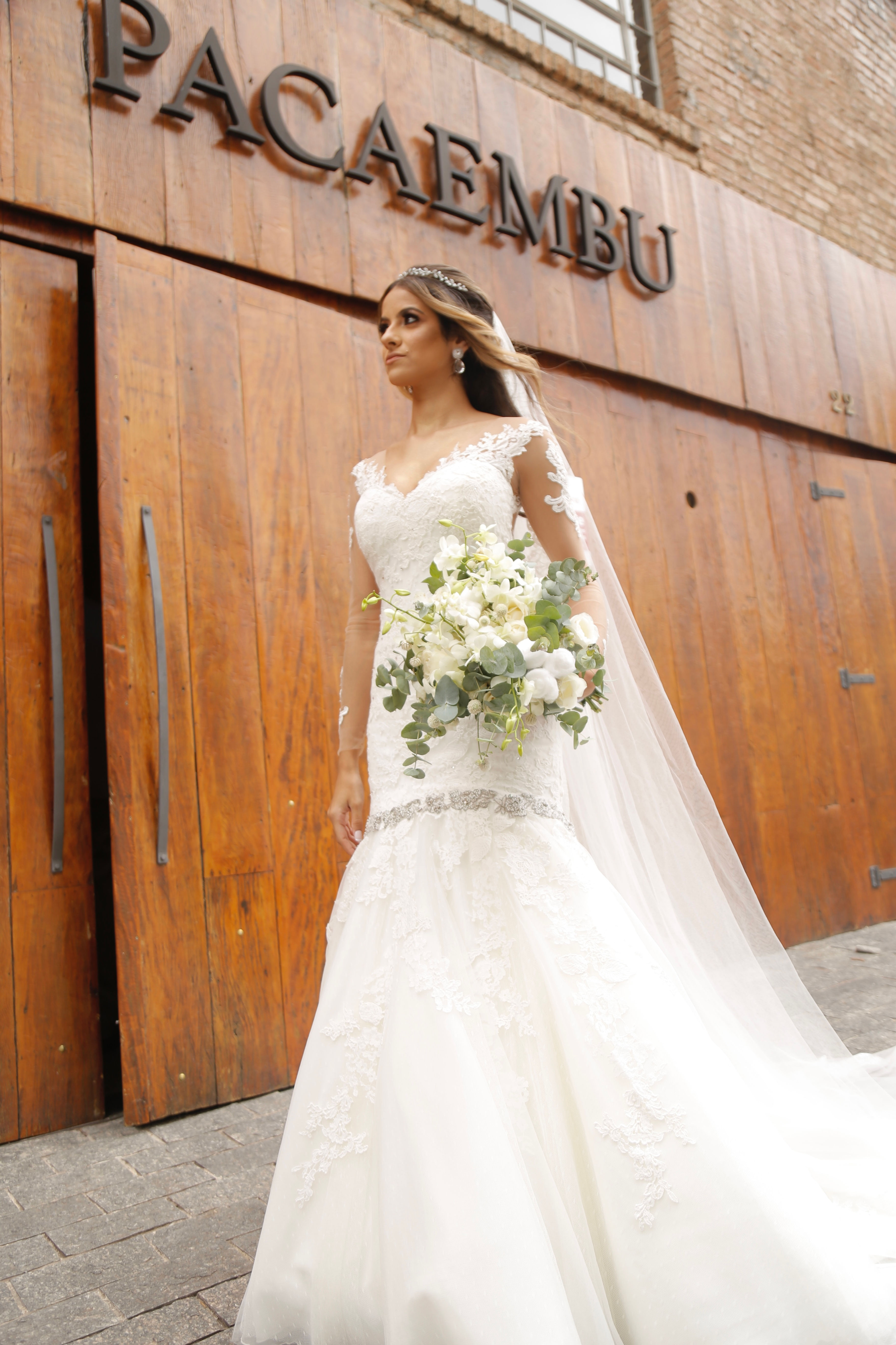Vestido de noiva Pronovias semi sereia manga longa