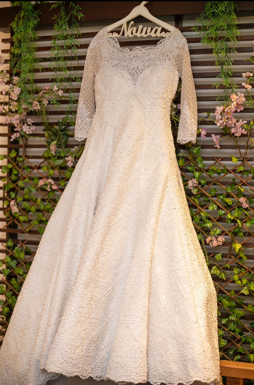 Miniatura: Vestido de noiva Barbara Melo princesa em renda e pedraria