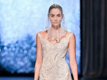 Chiêm ngưỡng loạt váy cưới "gây sốt" tại New York Bridal Week Thu/Đông 2026