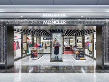 Moncler đạt doanh thu mạnh khi tận dụng làn sóng mở rộng thị trường châu Á