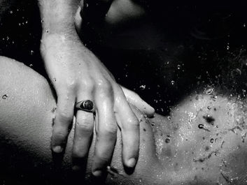 Giorgio Armani lần đầu ra mắt BST trang sức nam cao cấp - Tinh giản & sang trọng