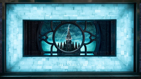 Tiffany & Co. trở thành thương hiệu trang sức cao cấp đầu tiên hợp tác cùng Netflix