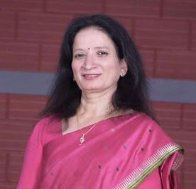 Aruna Maam pic.jpeg