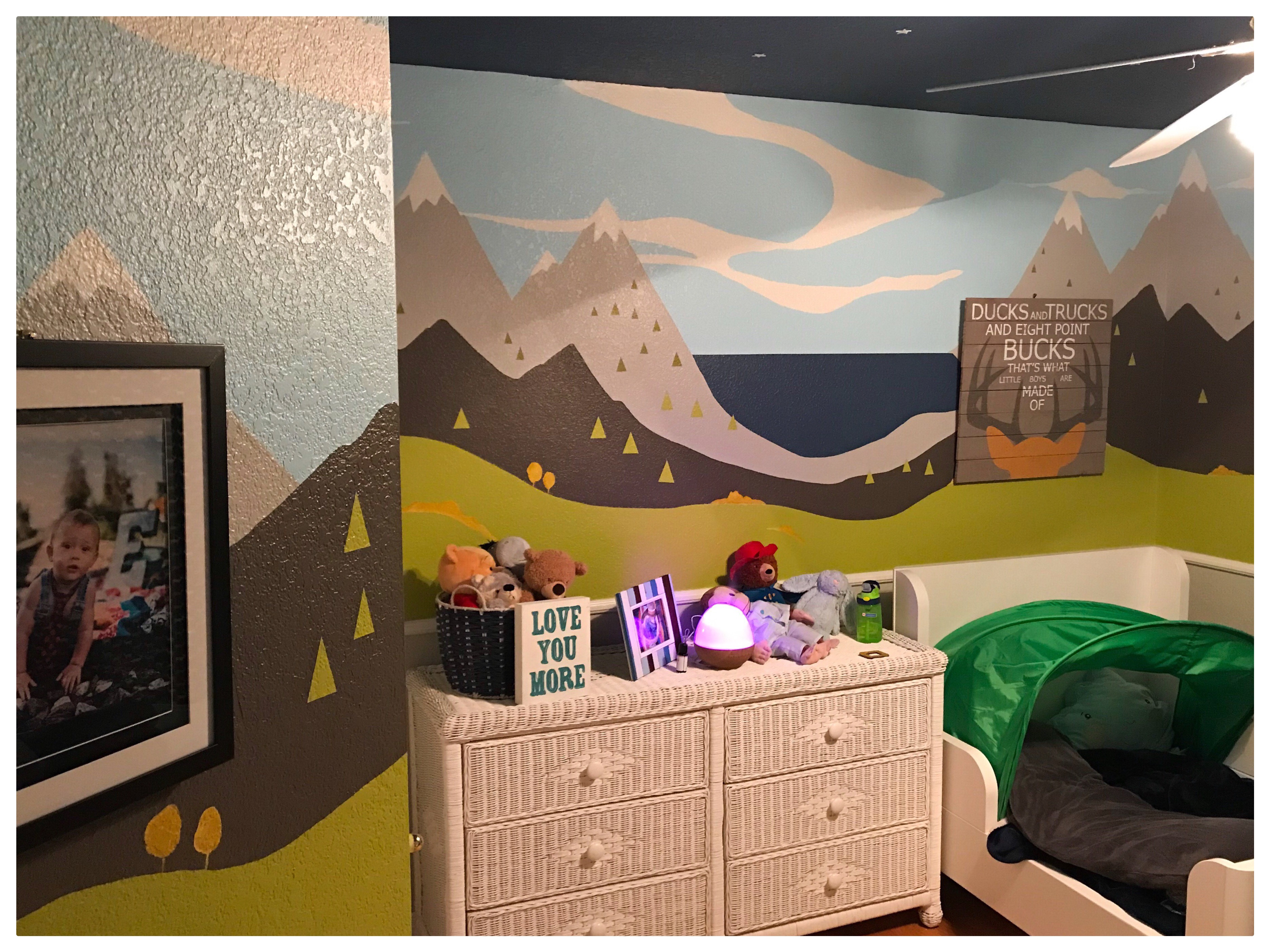 Elliot's room!