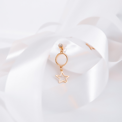 Jewelry photography and videography service in Mumbai
Jewelry photographer and videographer in Mumbai
