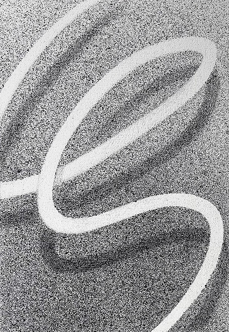 curve, 2024,_캔버스에 수성 스프레이, 연필, 190x270mm-1.jpg