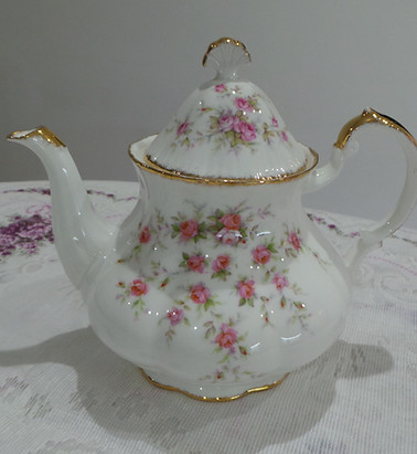 Vintage China Hire Surrey UK