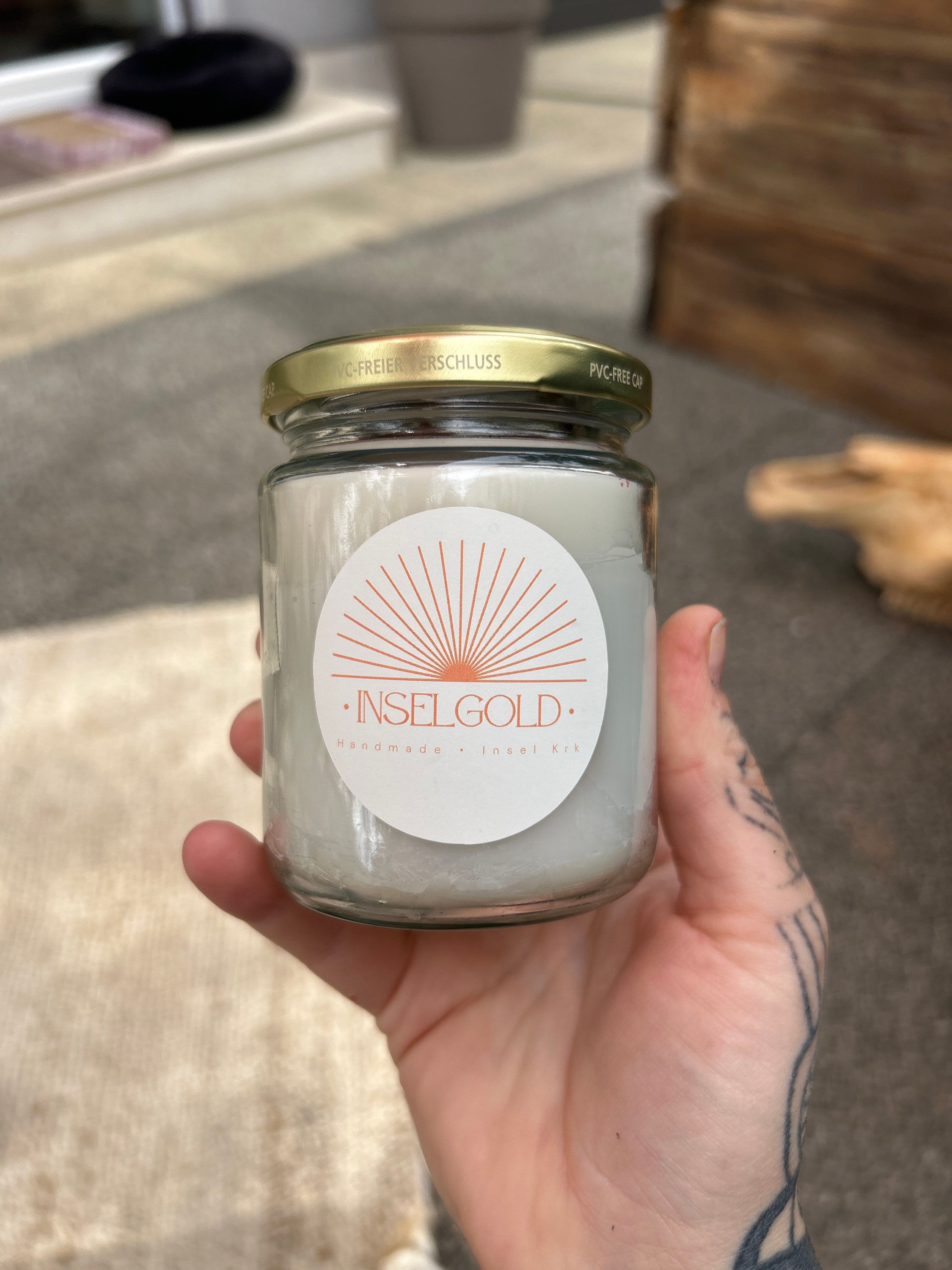 Candle (nag champa-dragonblood-vanilla scent)