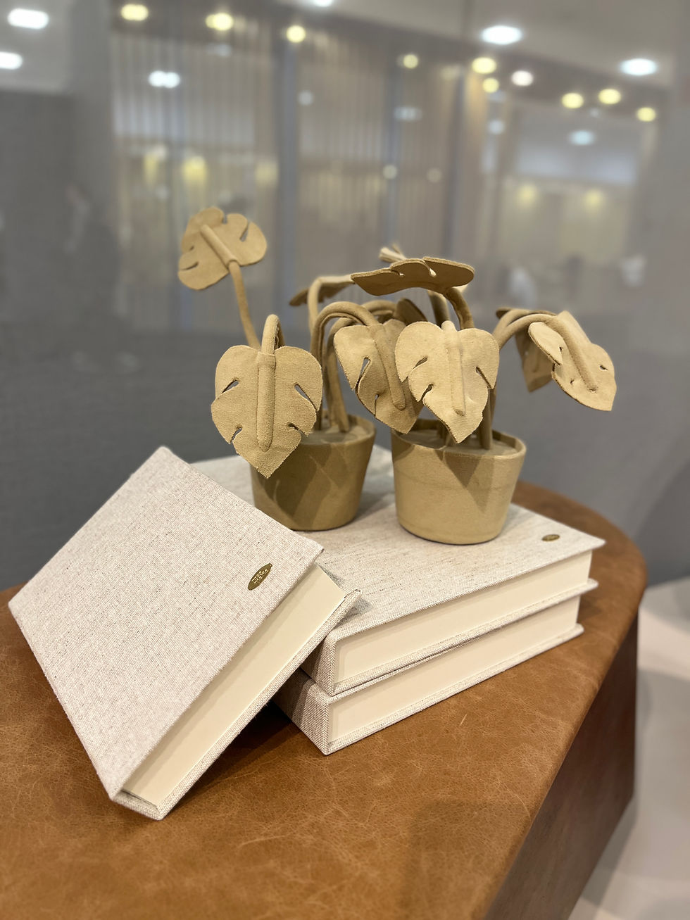 Thumbnail: Mini Monstera Leaf