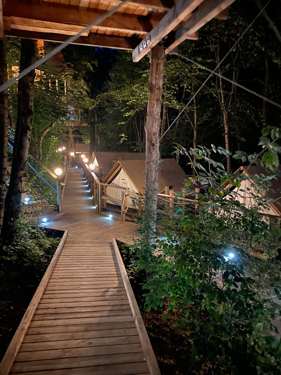 Eco-Glamping in Slovenia. Abenteuer-Urlaub mitten in der Natur. In der Garden Village Unterkunft.