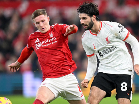 Empate en la cima de la Premier League entre Liverpool y Nottingham Forest