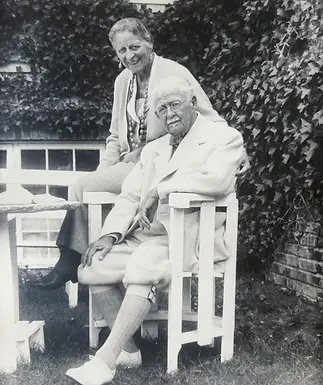 Boundless love for art: William and Anna Singer