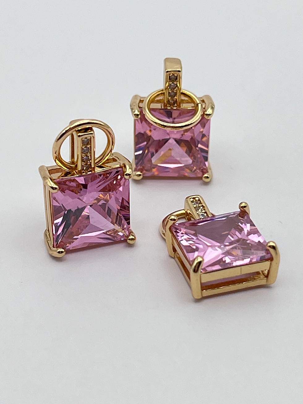 Pink Zirconia 