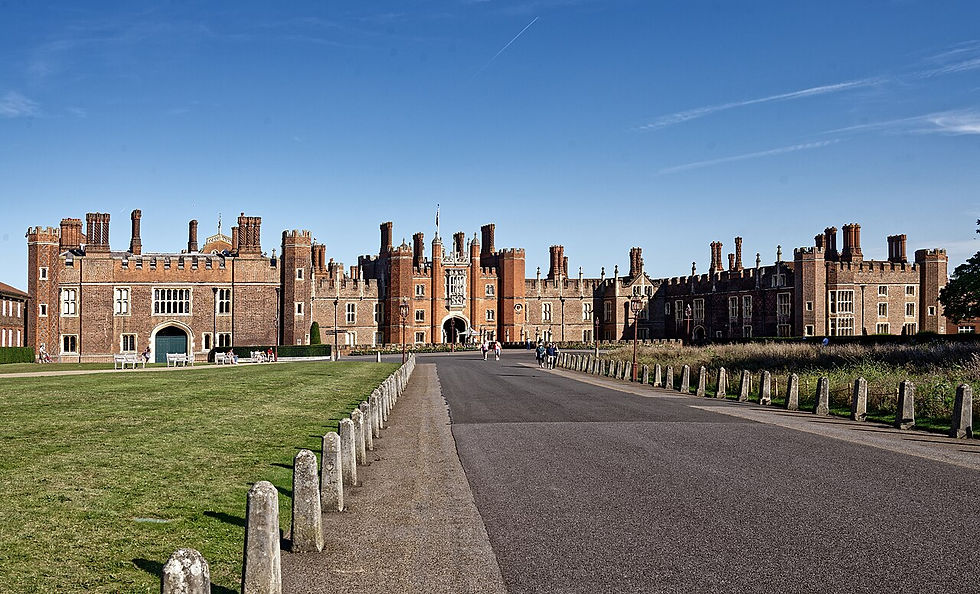 Chauffeur to the Hampton Court Flower Show