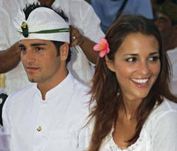 SU BODA EN BALI