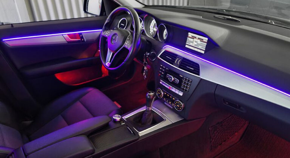 Ambientebeleuchtung für Mercedes C Klasse W204 inkl. Einbau