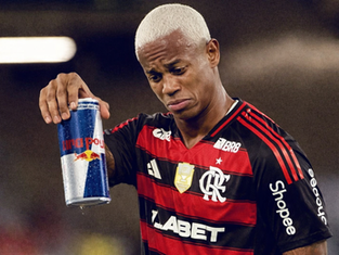 Wallace Yan ganha nova chance no Flamengo após negociação frustrada e surge como opção no ataque
