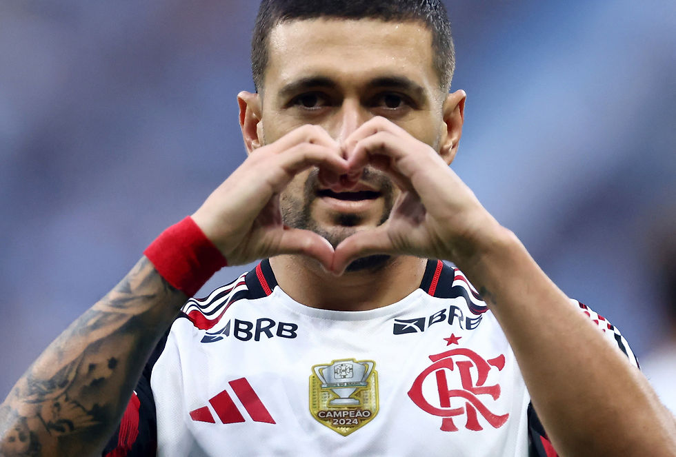 Arrascaeta pode alcançar marca histórica e se tornar o estrangeiro com mais jogos pelo Flamengo