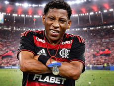 Plata segue nos planos do Flamengo mesmo após "birrinha" por apagar fotos do Flamengo nas redes sociais e “climão” nos bastidores