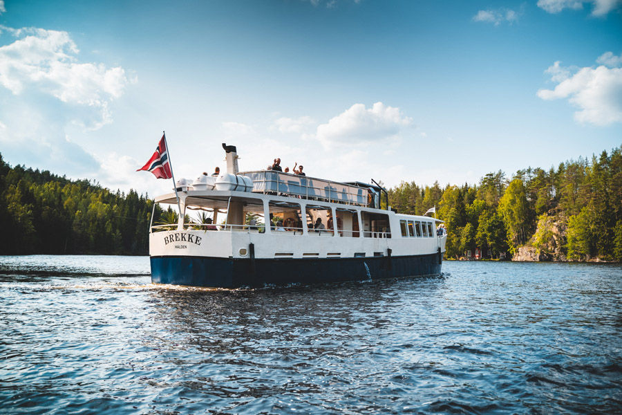 MS Brekke på Haldenkanalen
