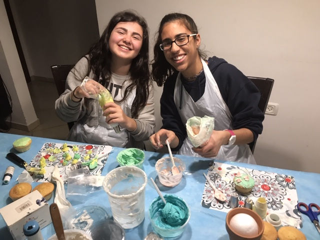 Cupcake Floral Bouquet Workshop a Success!!