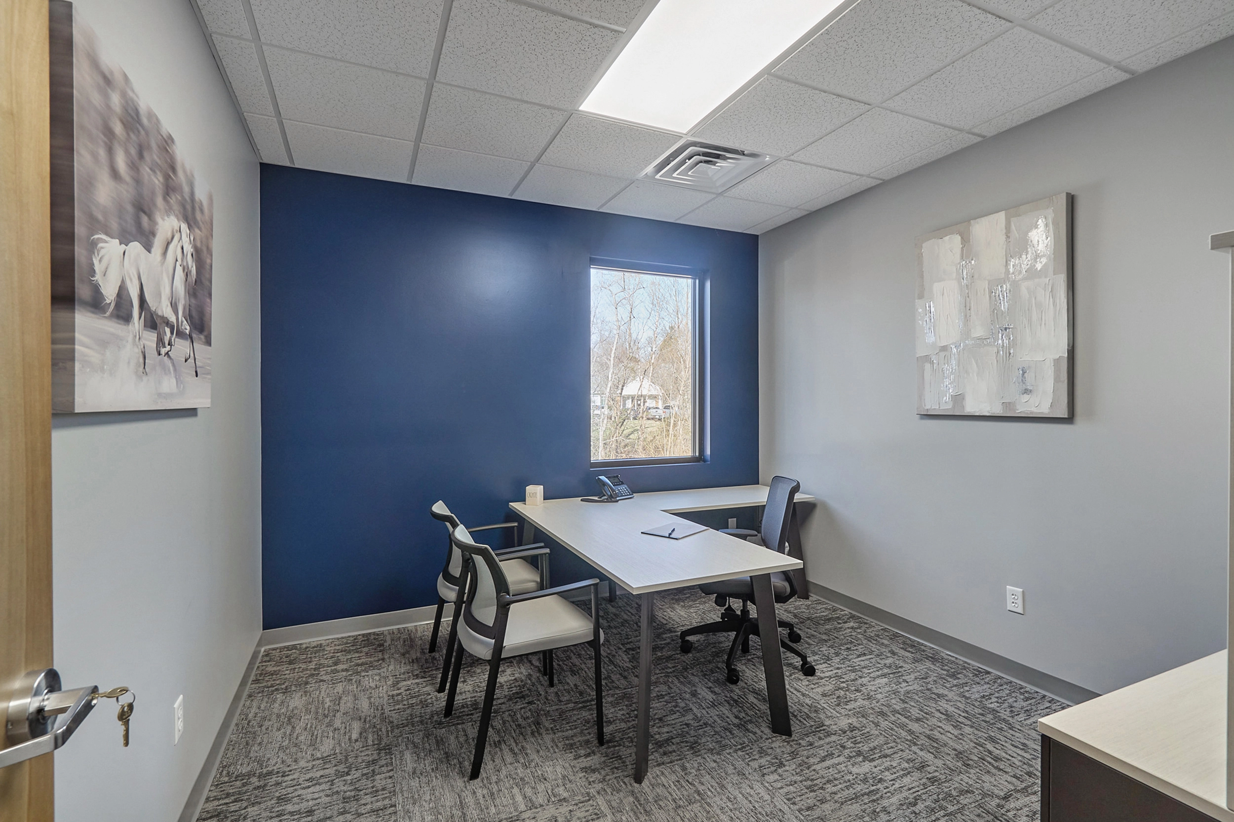 private-office-space-at-kon-nik-office-suites.webp