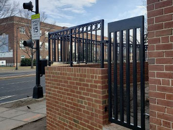 Gate