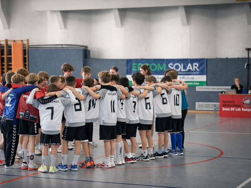 E1 - Mit angezogener Handbremse