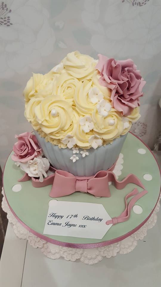 Scrumptious cakes Birthday cakes Ormskirk Lancashire