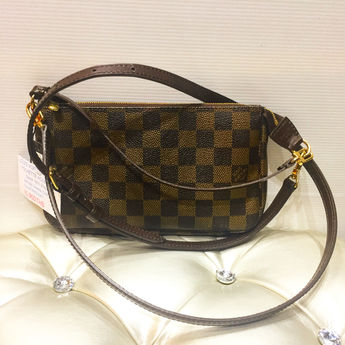 LOUIS VUITTON Pochette Accessoires Damie with Strap N41206
