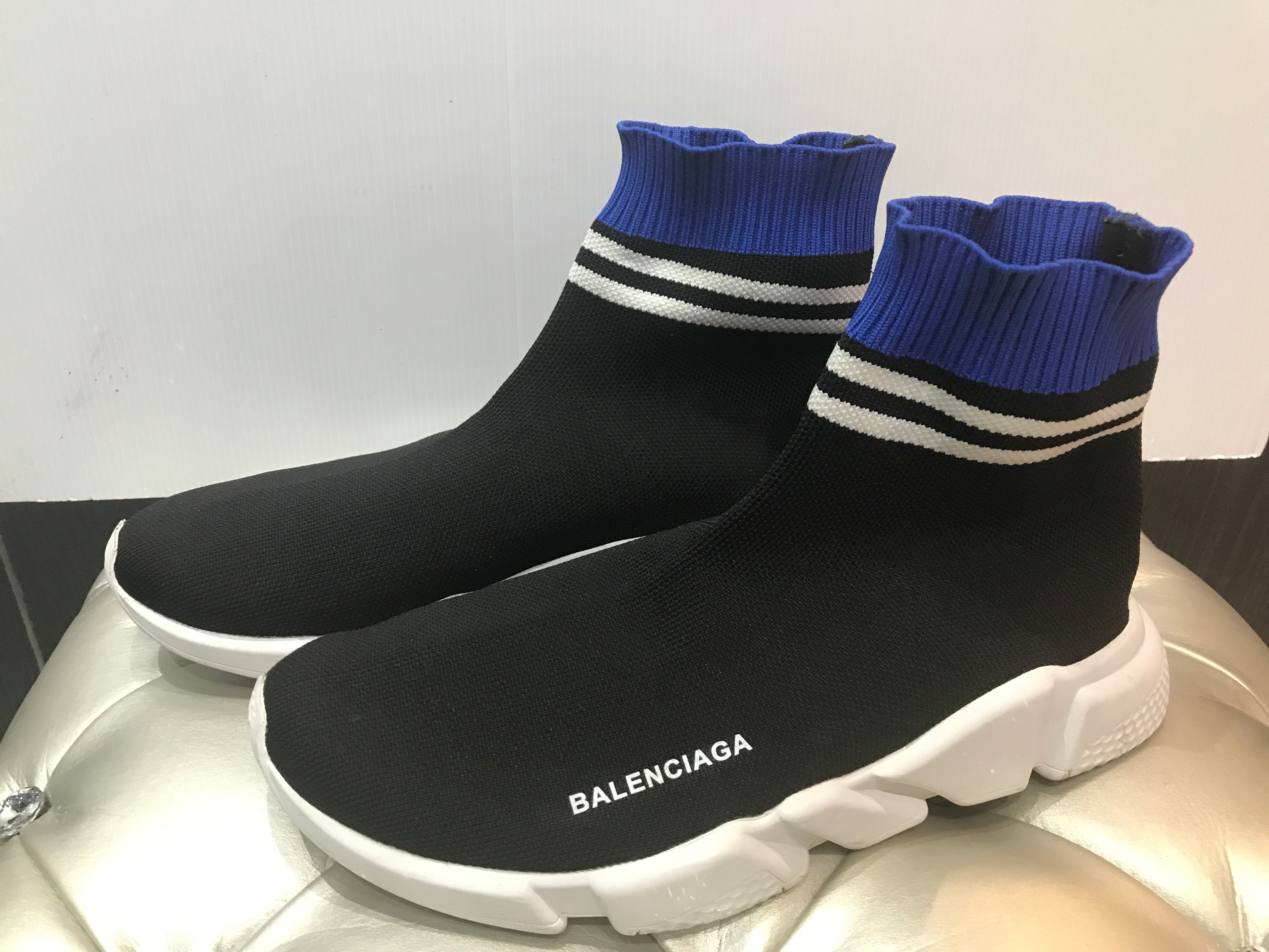 BALENCIAGA   SNEAKER TESS       MAILLE  BLACK     SIZE   42     
