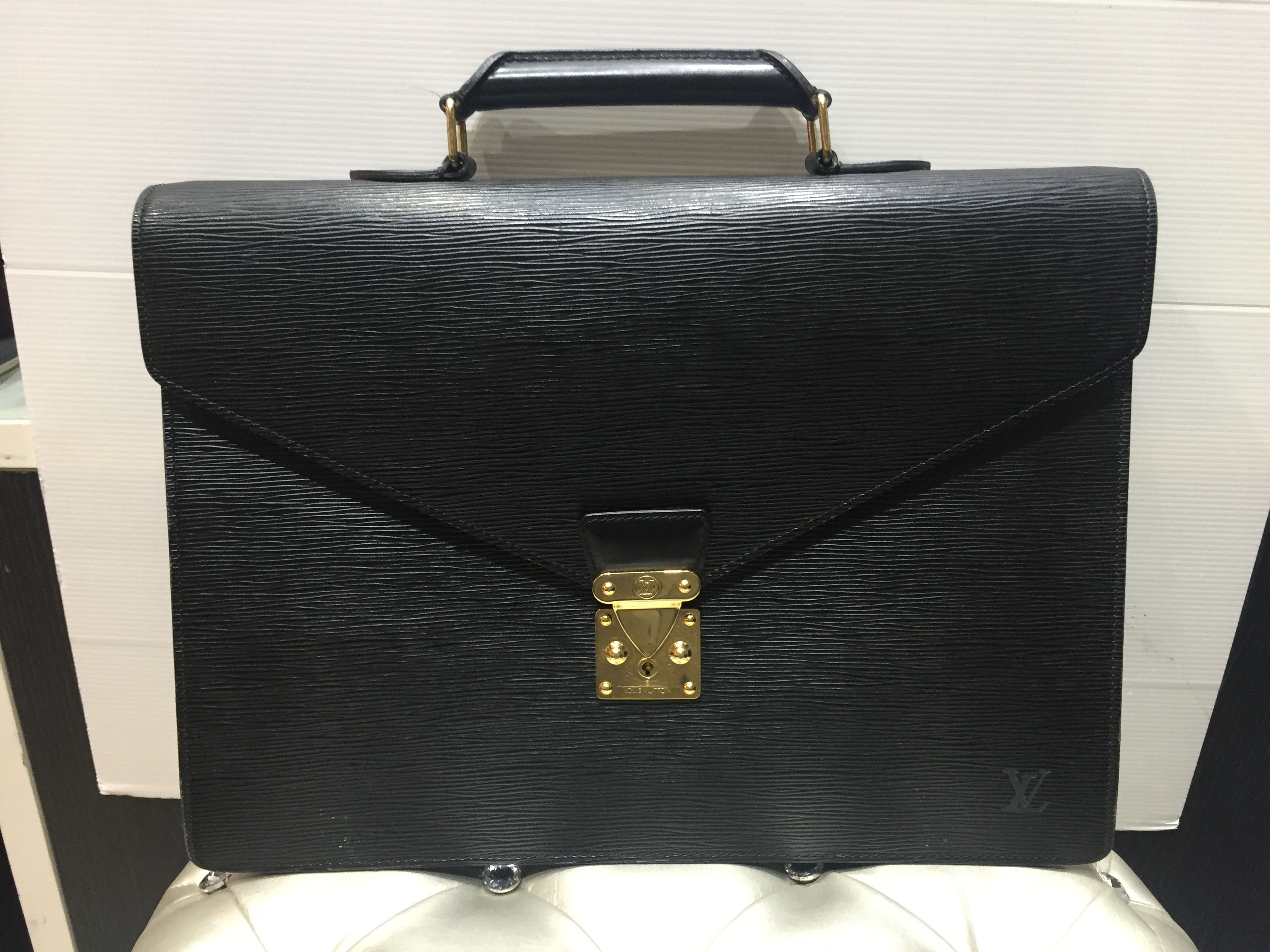 LV    CONSEILLER BUSSINES BAG  EPI BLACK M54422 CO