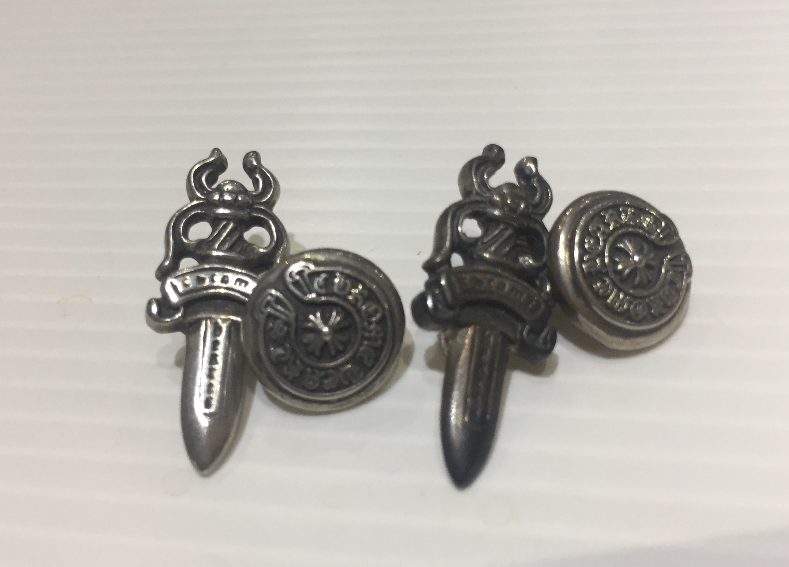 CHROME HEARTS     DAGGER     CUFFLINGS     SV 925       