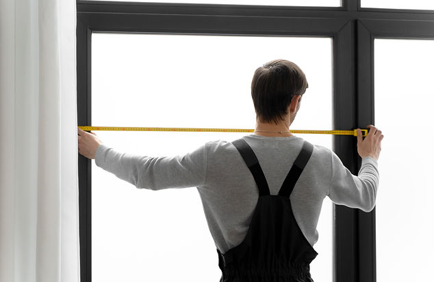 livraison, pose et installation de vos articles réparés, créations sur mesure, par nos soins, chez vous à votre domicile, en salopette, précision, rigueur et travail professionnel