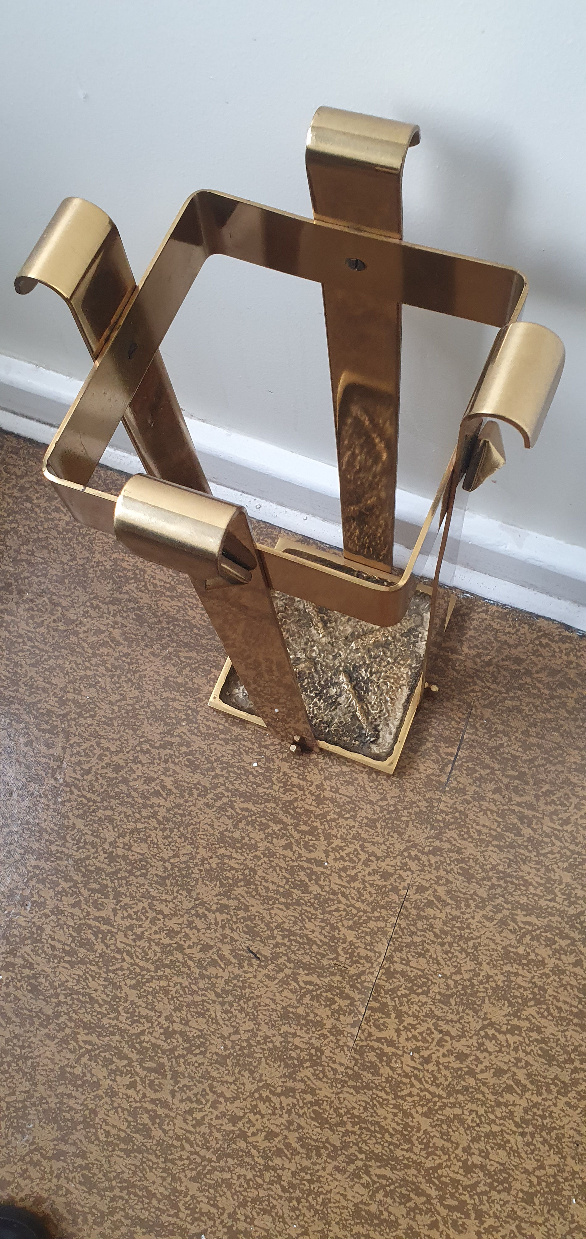 Regenschirmständer Midcentiry Design 60er Jahren. Messing massiv H 43cm.