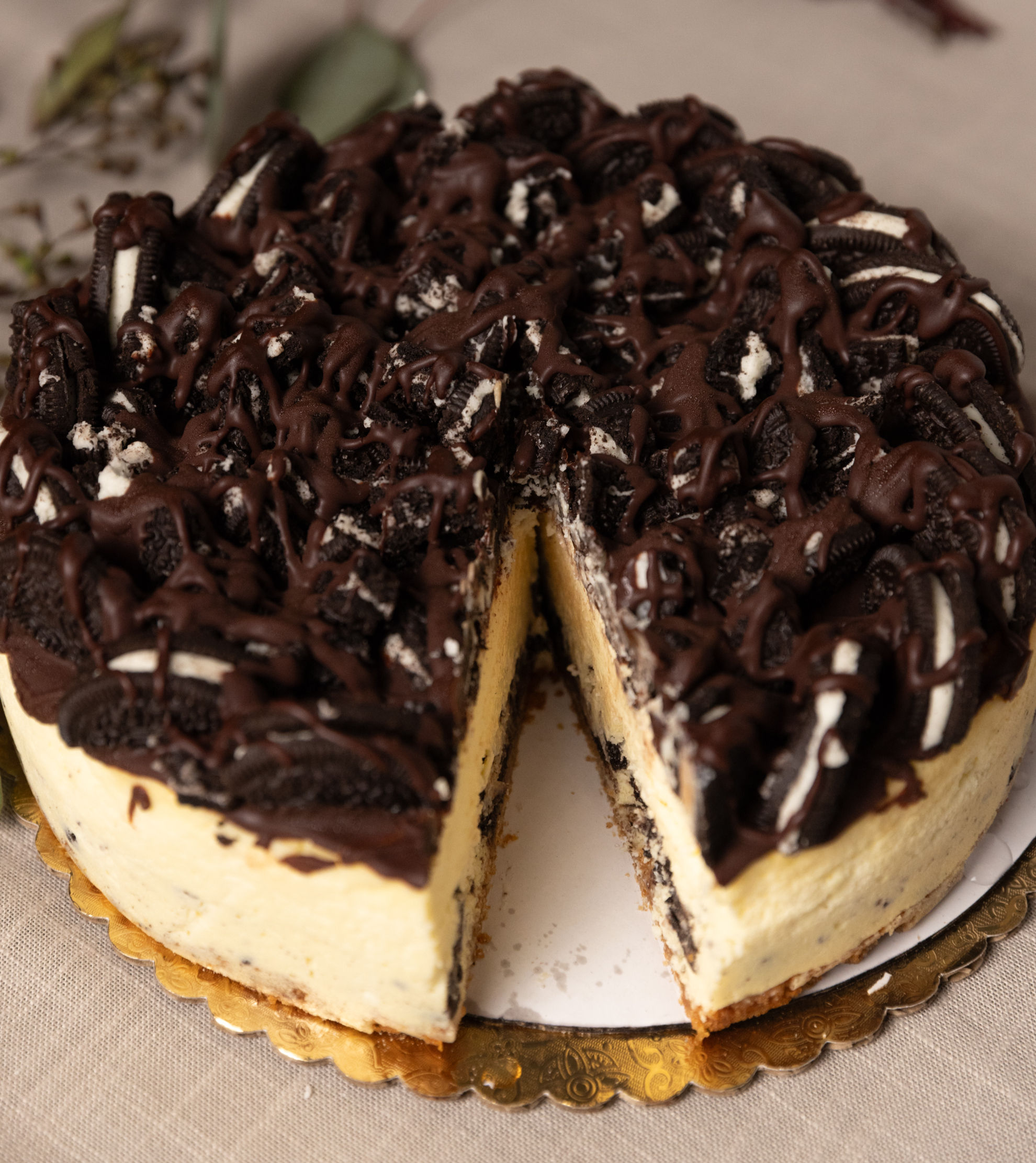 Oreo Cookies Crunch Cheesecake
