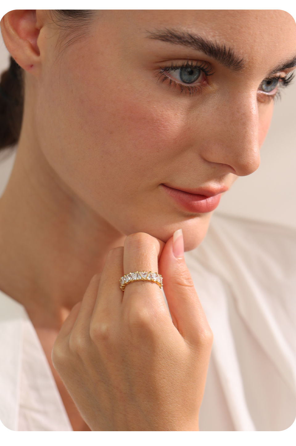 Thumbnail: Velon Crystal Crown Rings
