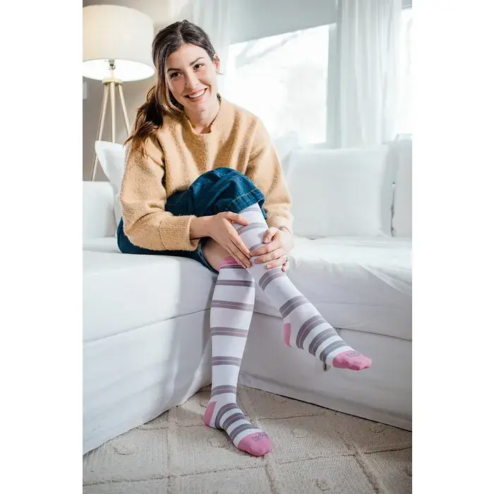 Thumbnail: Maternity Compression Socks