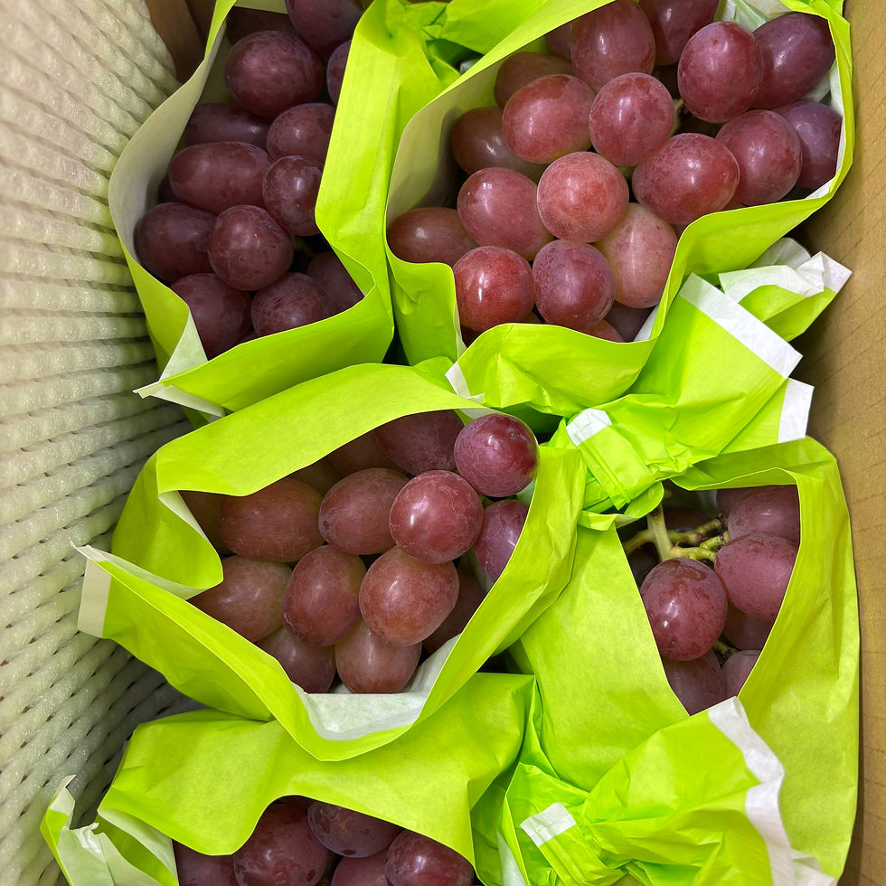 サムネイル： クィーンルージュⓇ 2kg（4~5房）