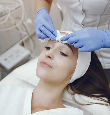 woman-cosmetology-studio-procedures.jpg