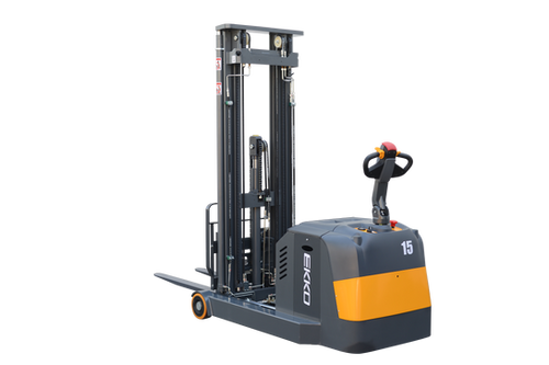 EKKO EH15T Moving Mast Reach Truck 3300lbs. Cap., 138