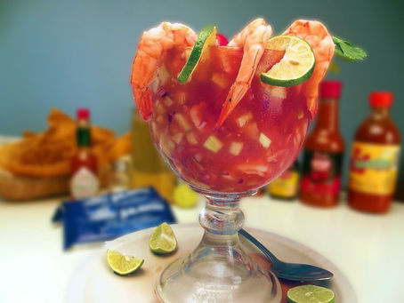 Fiesta de sabores: Descubre la receta perfecta para un exquisito cóctel de camarón