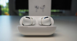 Review of the best headphones for iPhone Apple AirPods Pro